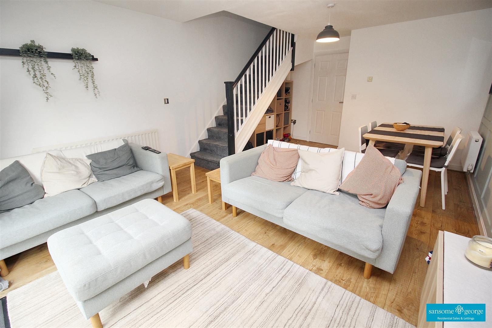Pryor Close, Tilehurst, Reading